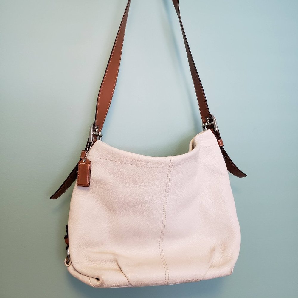 Coach white leather shoulderbag